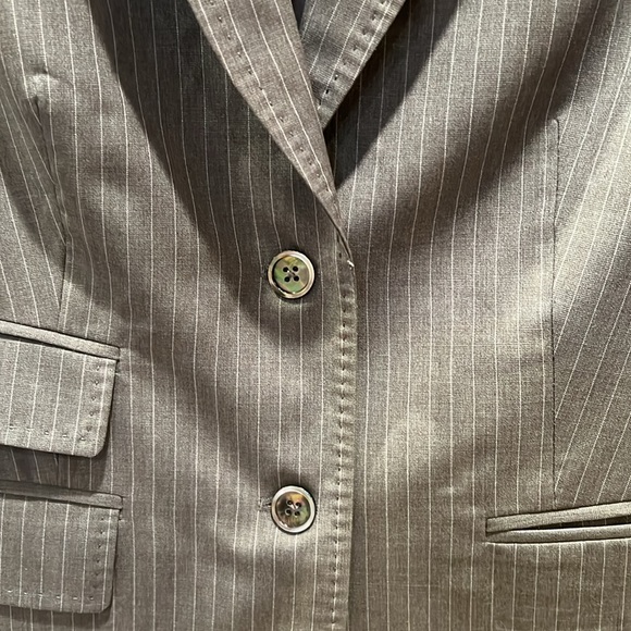 Brooks Brothers Gray Pinstriped Blazer - Picture 8 of 16